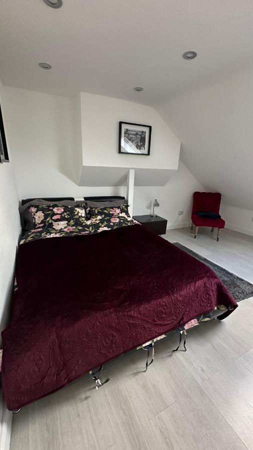 Stunning New 1 Bedroom Apartment 런던 외부 사진