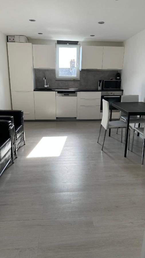 Stunning New 1 Bedroom Apartment 런던 외부 사진